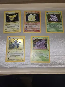 Pokemon Basic Unlimited Holo Lot Of 5 Cards - Image 1
