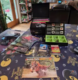 Weird N' Wild Creatures Knowledge Flash Cards 225, 133 Trading Cards Plus Fossil - Image 2