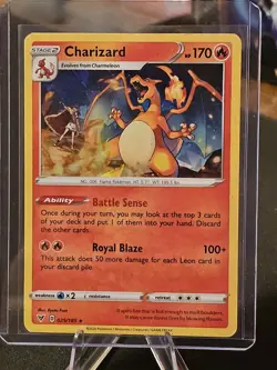 Charizard 025/185 Pokemon Vivid Voltage Cracked Ice Holo - Image 1