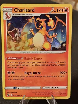 Charizard 025/185 Pokemon Vivid Voltage Cracked Ice Holo - Image 2