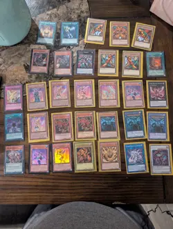 Massive Yu-Gi-Oh! Collection - Binder + 25th Anniversary Tin - Loaded with... - Image 1