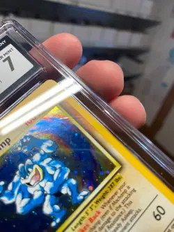CGC 7 NM Machamp 8/102 Pinched Layer 1st Edition ERROR/MISPRINT Pokemon Card 198 - Image 5