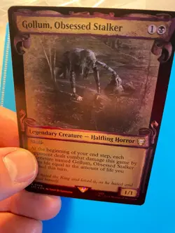 MTG 1x FOIL SHOWCASE Scrolls Gollum, Obsessed Stalker 428 Lord of Rings x1 NM - Image 1