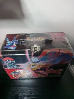Charizard LUNCHBOX TREASURE CHEST TIN POKEMON COLLECTABLE - Image 2