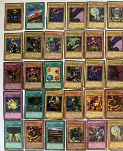 Yu-Gi-Oh Vintage Collection Binder Book Trading Card Game Yugioh 1996 W 72 Cards - Image 4