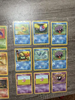 M/NM 1st Edition Fossil WOTC Pokemon Complete Common/Uncommon Lot 27 Cards - Image 2