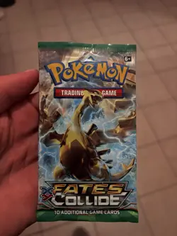 Pokemon TCG: XY-Fates Collide Booster Pack (10 Cards) - Image 1