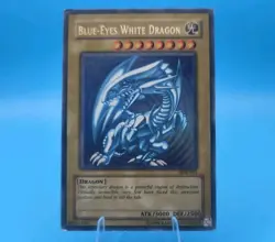 Blue-Eyes White Dragon SDK-001 Starter Deck: Kaiba-Unlimited Edition DMG - Image 1
