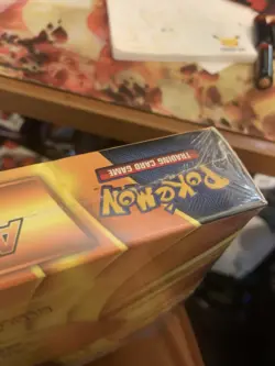 Pokemon Alolan Raichu Box Roaring Skies/Sun & Moon New Factory Sealed W/wrap - Image 3