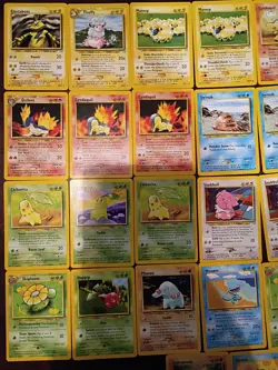 73 pokemon card lot MP/HP : Neo revelation,Neo genesis,Neo Discovery,Neo destiny - Image 2