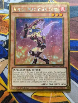 YuGiOh - Apple Magician Girl - MVP1-ENG15 - Gold Rare - LP - Image 1