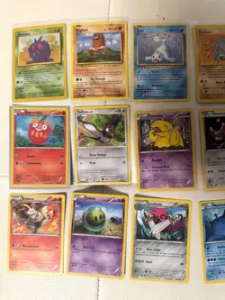 HUGE Vintage Pokemon Card Collection 1999 Base Set - Early 2000’s Team Rocket NR - Image 3