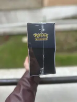 Pack Pokemon EV08 Surging Sparks Costco - ETB + Booster Bundle (EN) - Image 3