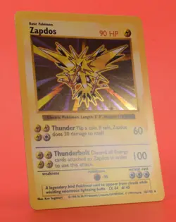 Pokemon TCG Card English Shadowless Base Set Zapdos 16/102 Holo Rare - Image 4