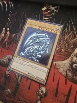 Blue-Eyes White Dragon Ultimate Rare OP28-EN001 Yugioh - Image 5