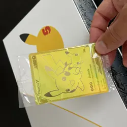 Carte Pokemon Pikachu Gold SWSH145 Celebration 25 Ans FR Scelle Neuf - Image 3