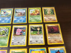 Pokemon Neo Genesis Card Lot Unlimited Non-Holo 25 Cards WOTC Vintage - Image 4