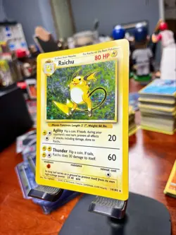 1999 Pokemon Set Unlimited Raichu Rare Holo #14/102 MP - Image 3