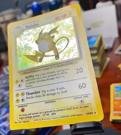1999 Pokemon Set Unlimited Raichu Rare Holo #14/102 MP - Image 4