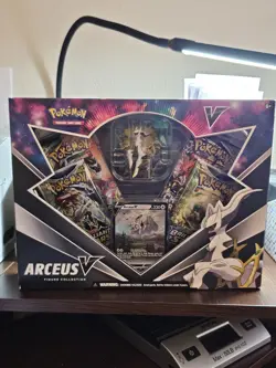 Pokemon Arceus V Figure Collection - Cosmic Eclipse/ChillingReign/BrilliantStars 820650850165 - Image 1