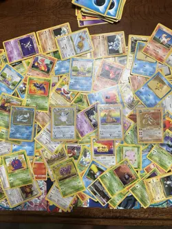 Vintage Pokemon Bulk 150+ Cards, Stack Of Vintage Energy Cards, 4 Vintage Holos. - Image 2