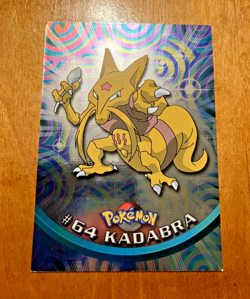 Topps Kadabra #64 Pokemon Trading Card Game 1999 TV Series Vintage Holo Chrome - Image 1