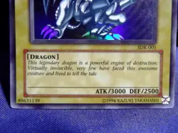 BLUE EYES WHITE DRAGON ULTRA RARE SDK-001 Gold Lettering YUGIOH! - NM- - Image 3