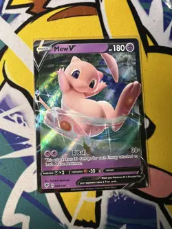 Pokemon TCG Mew V Darkness Ablaze 069/189 Regular Ultra Rare - Image 4