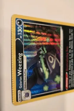 Galarian Weezing Holo 042/072 Pokemon TCG Shining Fates CRIMP ERROR CARD CRIMPED - Image 1