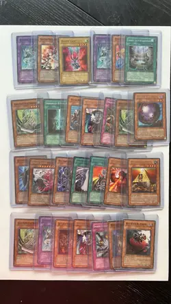 HUGE LOT, OVER 900 YU-GI-OH CARDS. VARIOS SETS, VARIOUS YEARS - Image 3