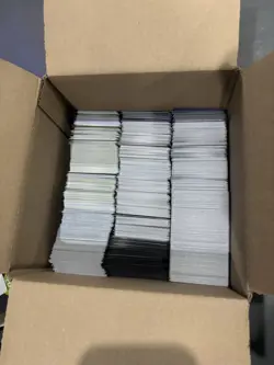 Pokemon Bulk Lot Assorted Sets, Common/Reverse Holos/Energy 1000+ Cards - Image 1