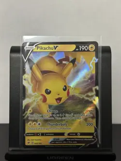 Pokemon Vivid Voltage Pikachu V 043/185 Ultra Rare Holo NM - Image 1
