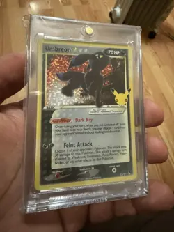 Umbreon Star 17/17 Celebrations: Classic Collection Pokemon TCG LP+ - NM - Image 1