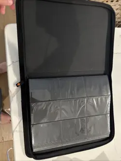 Ultra PRO: MAGIC THE GATHERING Mana (9-Pocket Zippered PRO-Binder) [ULP 19262] - Image 2