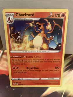 Charizard 25/185 Pokemon Card Vivid Voltage Rare 170 HP Near Mint - Image 1