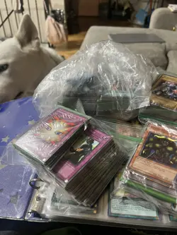 AI ~950 Yu-Gi-Oh Card Collection Purple / green/ Gold Cards Lot If Repeats - Image 1