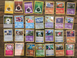Pokemon Collection Lot 28 cards Vintage Holo Haunter Fossil Gardevoir Togekiss + - Image 1