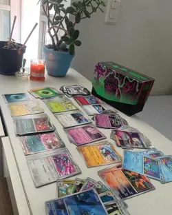 TCG: Scarlet and Violet Shrouded Fable Elite Trainer Box W/ 65 Card Sleeves Gift - Image 2