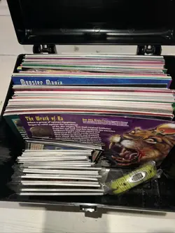 Weird n' Wild Creatures Huge Lot of Large Cards + Storage Case & Watch Wristband - Image 5