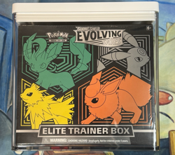 Pokemon TCG Sword & Shield Evolving Skies Elite Trainer Box ETB New (With Case) - Image 1
