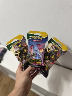 Pokemon - Evolving Skies Sleeved Booster Pack 3 Set (3 Boosters) - New/Sealed - Image 1