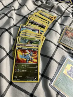 HUGE VINTAGE LOT! THOUSANDS OF CARDSU (read description) - Image 4