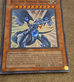 Rare Blue Eyes Shining Dragon MOV-EN001 Limited Edition YuGiOh Foil - Image 4