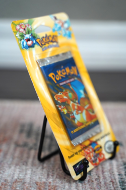 Pokemon 1999 WOTC Base Set Unlimited Booster Blister Pack Charizard Vintage - Image 4