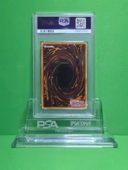 YU-GI-OH 2023 TN23 DARK MAGICIAN QUARTER CENTURY RARE EN001 PSA 10 - Image 2