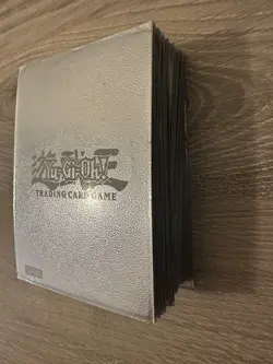 Yu-Gi-Oh Silver Metallic Duelist Card Protectors 96KT x60 Vintage Sleeves RARE - Image 2