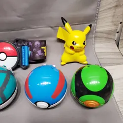 Lot of 5 Empty Pokemon Pokeball, Belt, mini figures Pikachu, Squirtle, Bulbasaur - Image 5