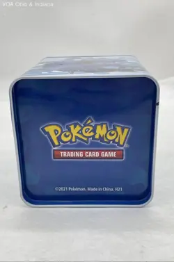 Pokemon TCG Water Stacking Tin w Bulk Lot Of Cards & More - Image 3