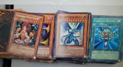 Yugioh Trading Card Lot: 200+ Blue Eyes White Dragon, Dark Magician And More - Image 4