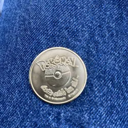 Pokemon Battling Gold Coin Game Nintendo Charizard 1999 Hasbro #06 RARE - Image 2